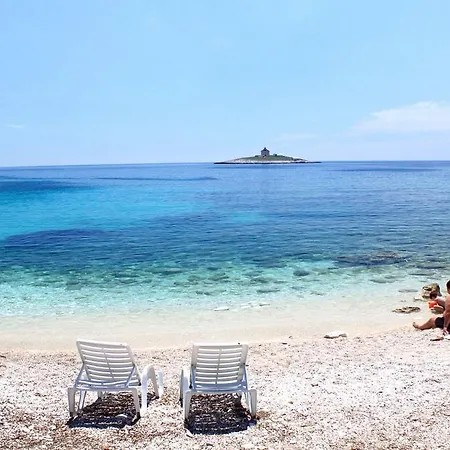 Studio Hvar 11589b 3*
